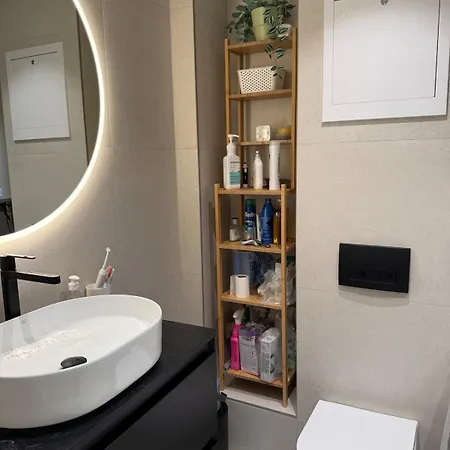 Newly Renovated Cozy In Helsfyr! * أوسلو