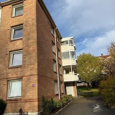 Newly Renovated Cozy In Helsfyr! דירה אוסלו